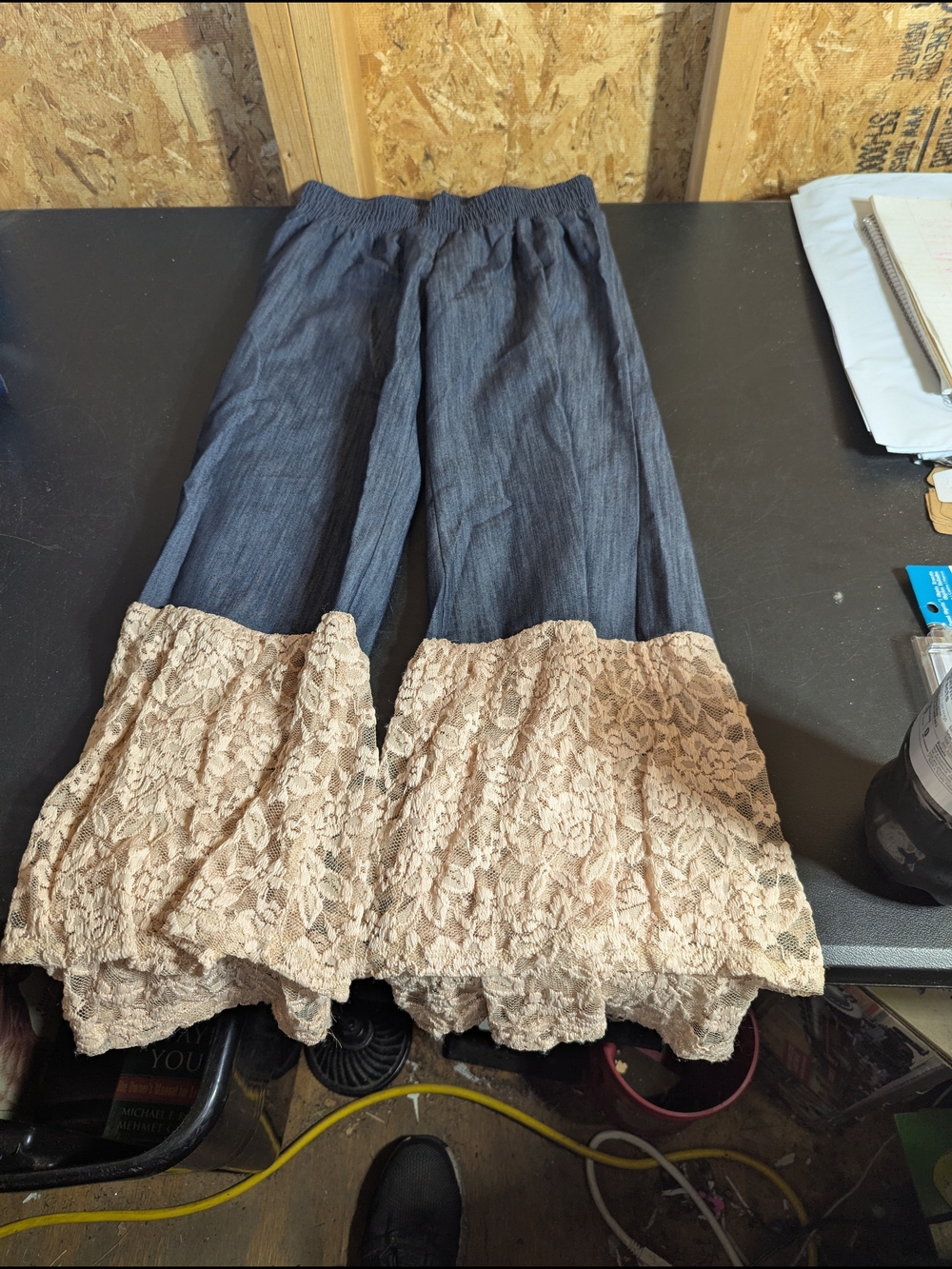 Girls Two-Tone Lace Hem Wide-Leg Skirt - Blue and Beige